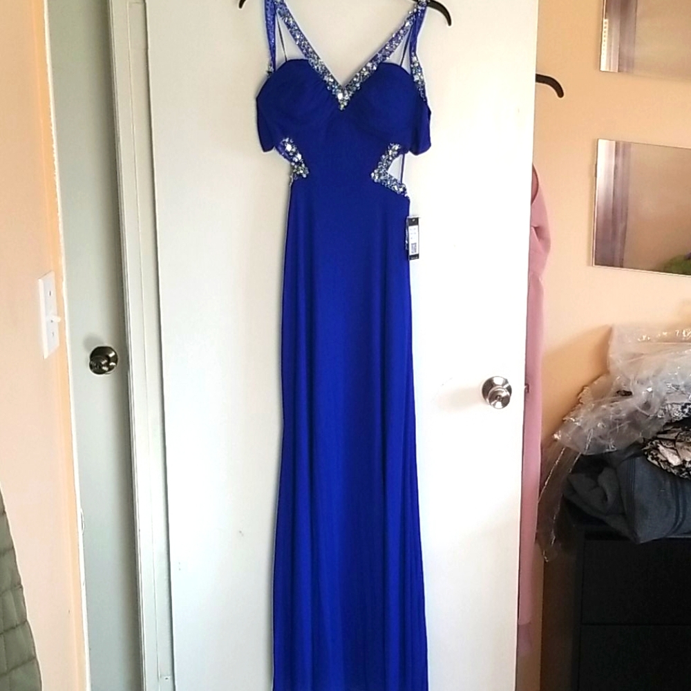 Faviana prom dress
